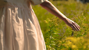 girl belluzzi skin in field